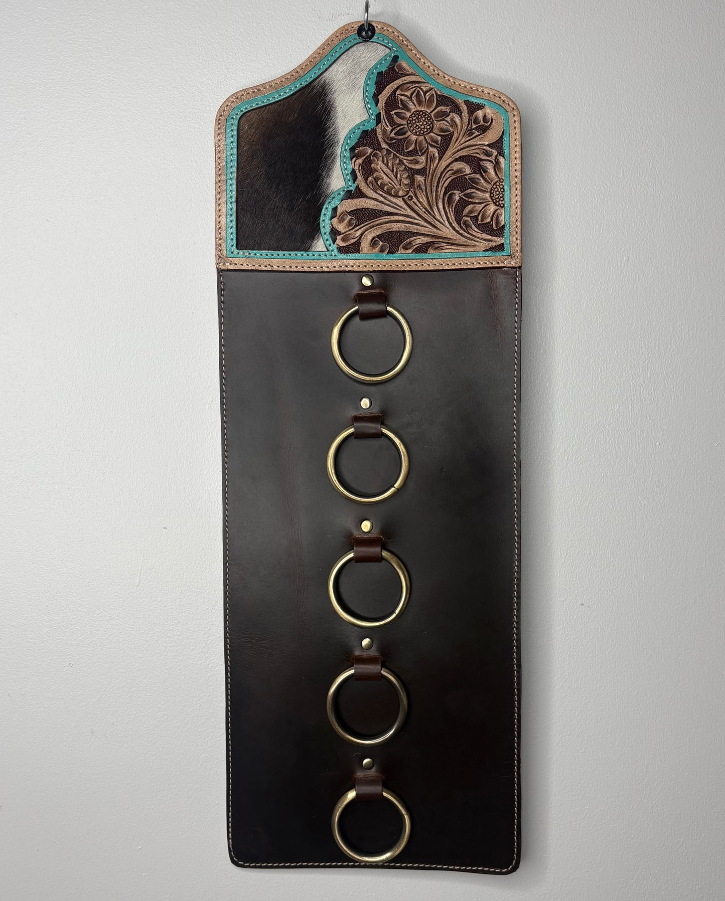 Prairie Cowhide 5-Ring Scarf Holder
