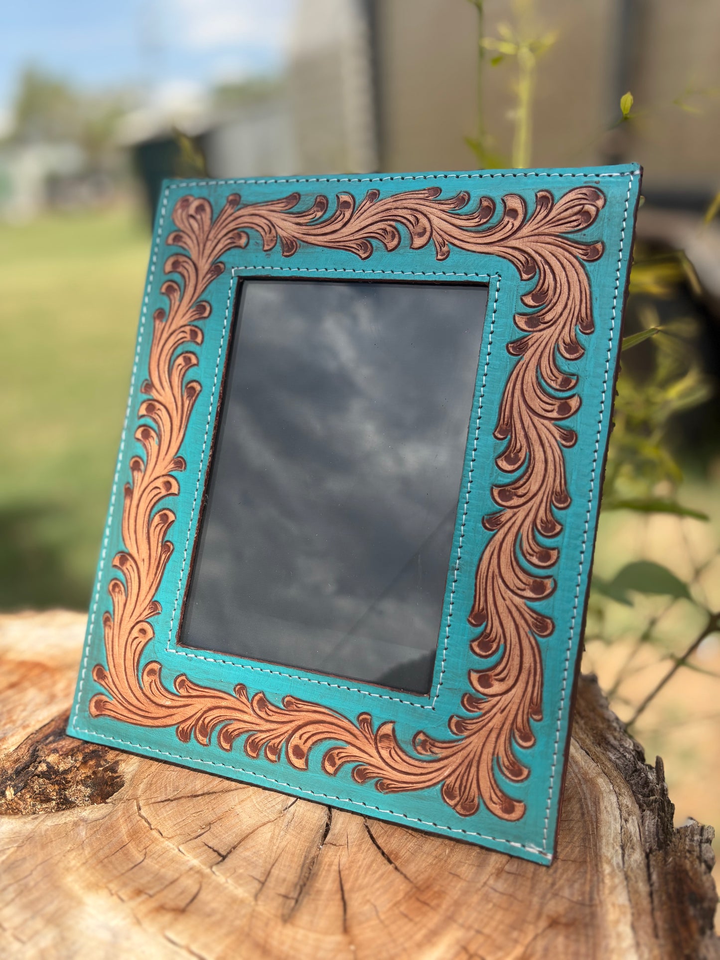 Tooled Leather Photo Frames – 4x6” Display