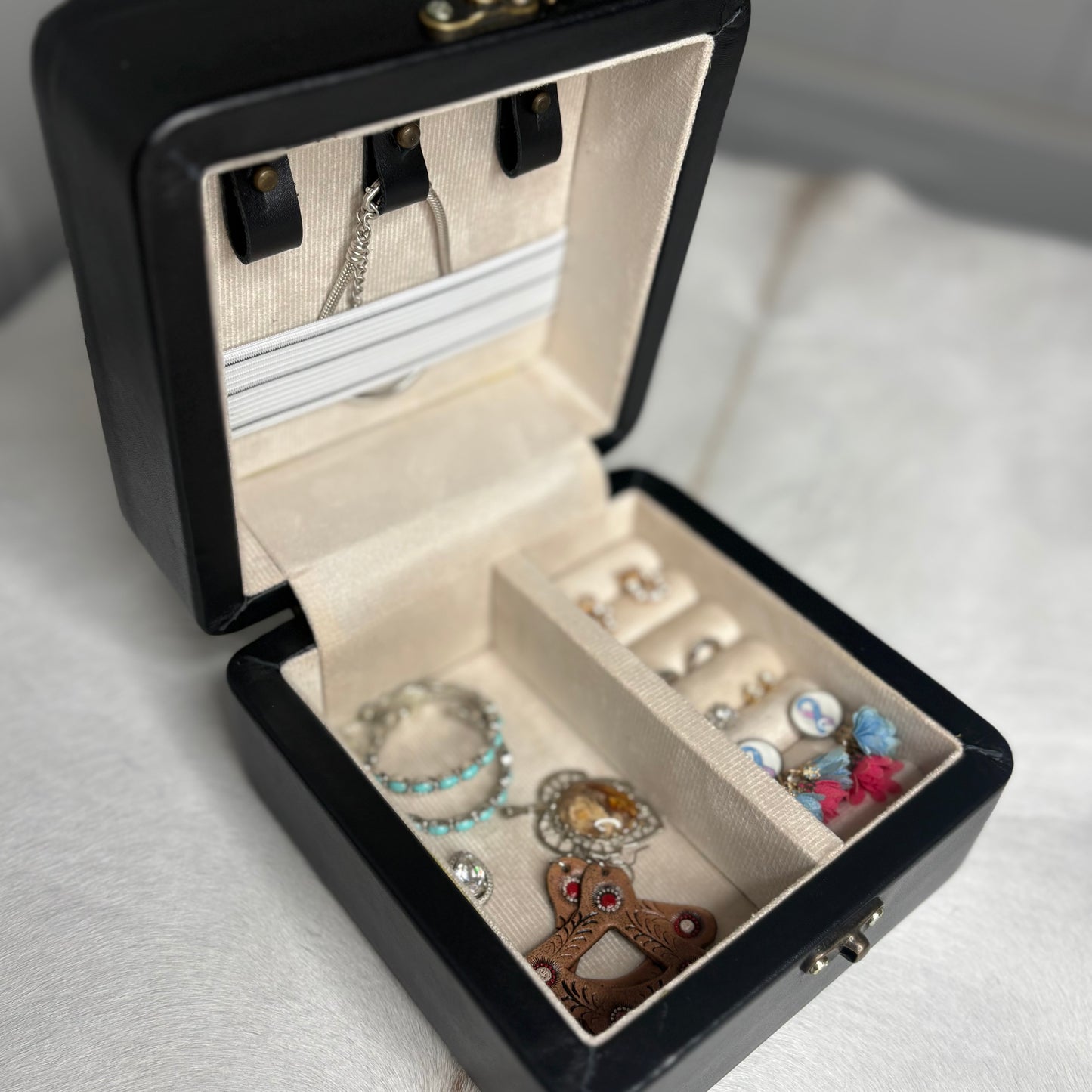 The Heirloom Jewellery Case