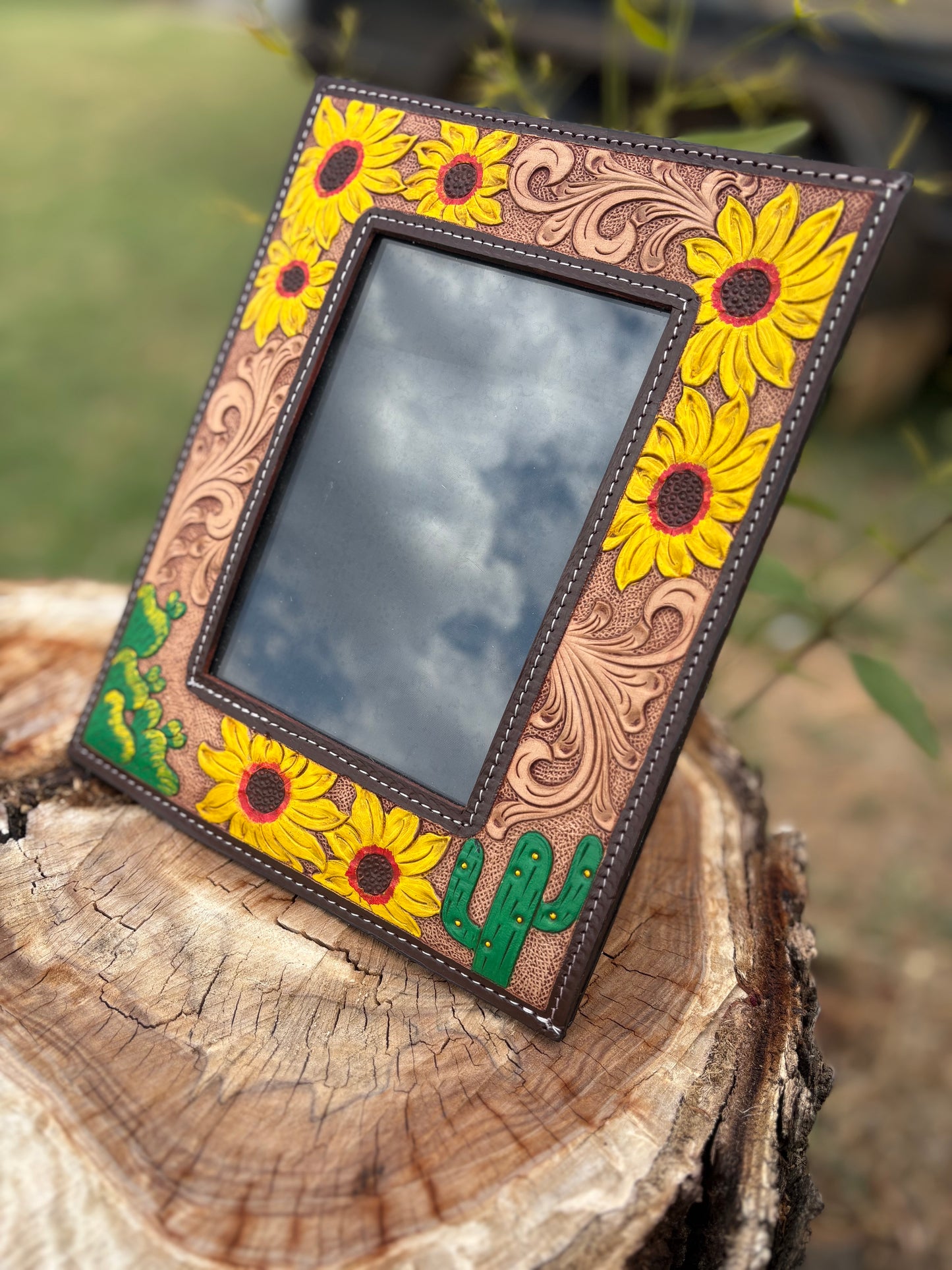 Tooled Leather Photo Frames – 4x6” Display