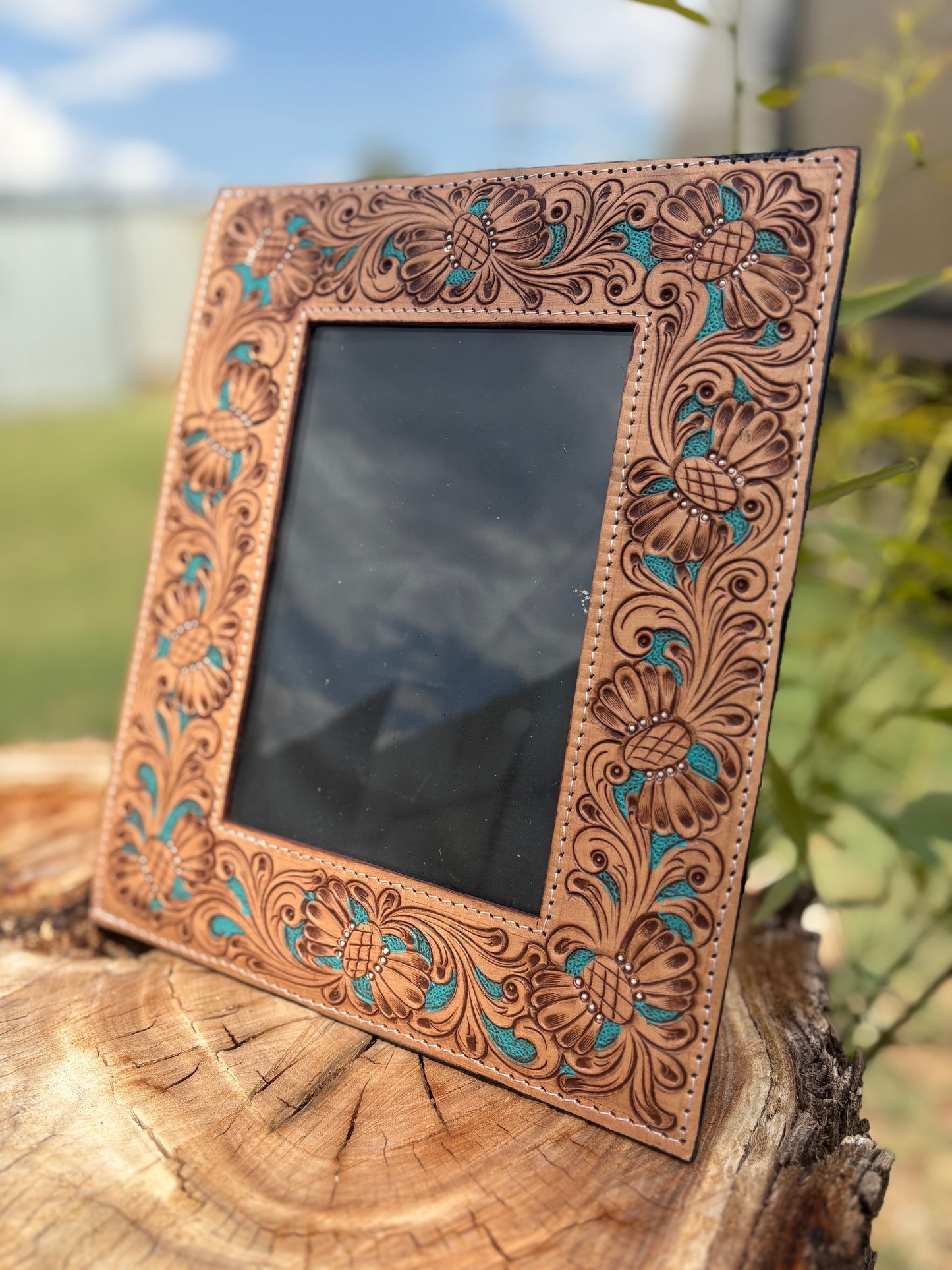 Tooled Leather Photo Frames – 4x6” Display