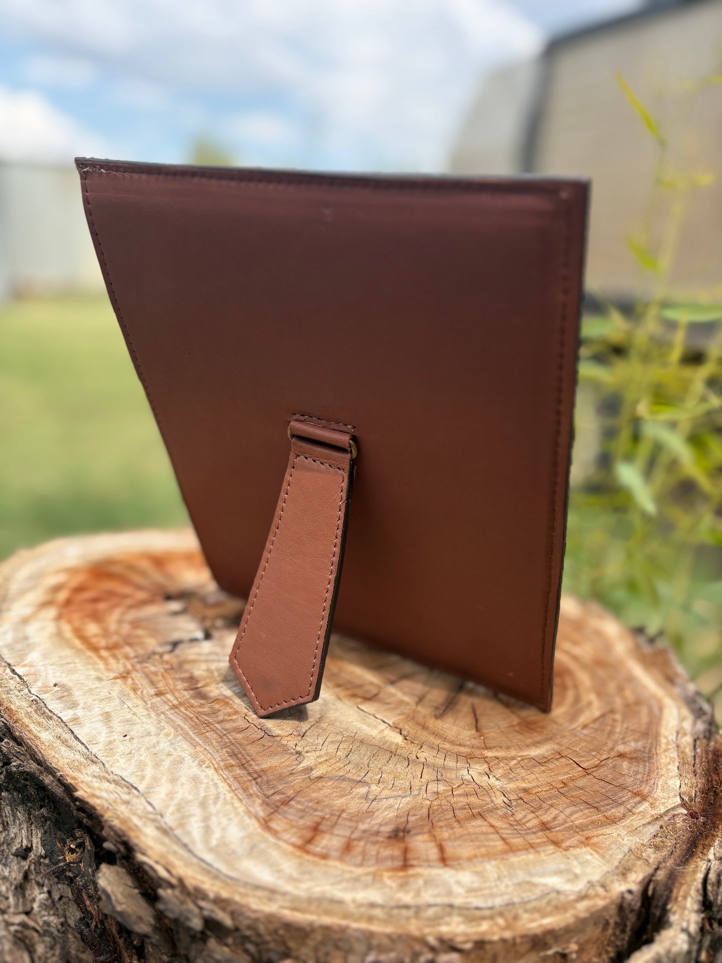 Tooled Leather Photo Frames – 4x6” Display