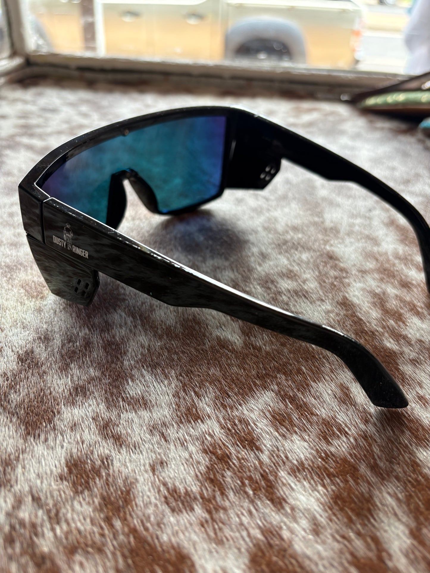 Dusty Ringer Outback Shield Sunglasses