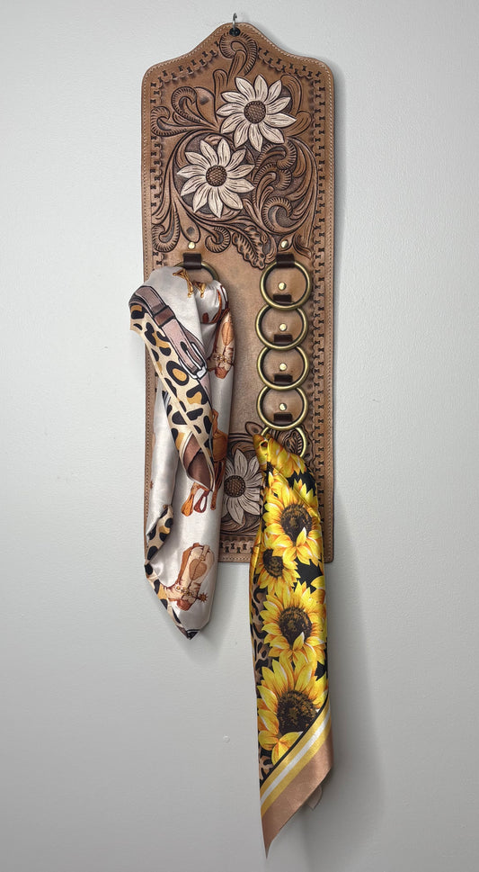 Prairie Bloom 10-Ring Scarf Holder
