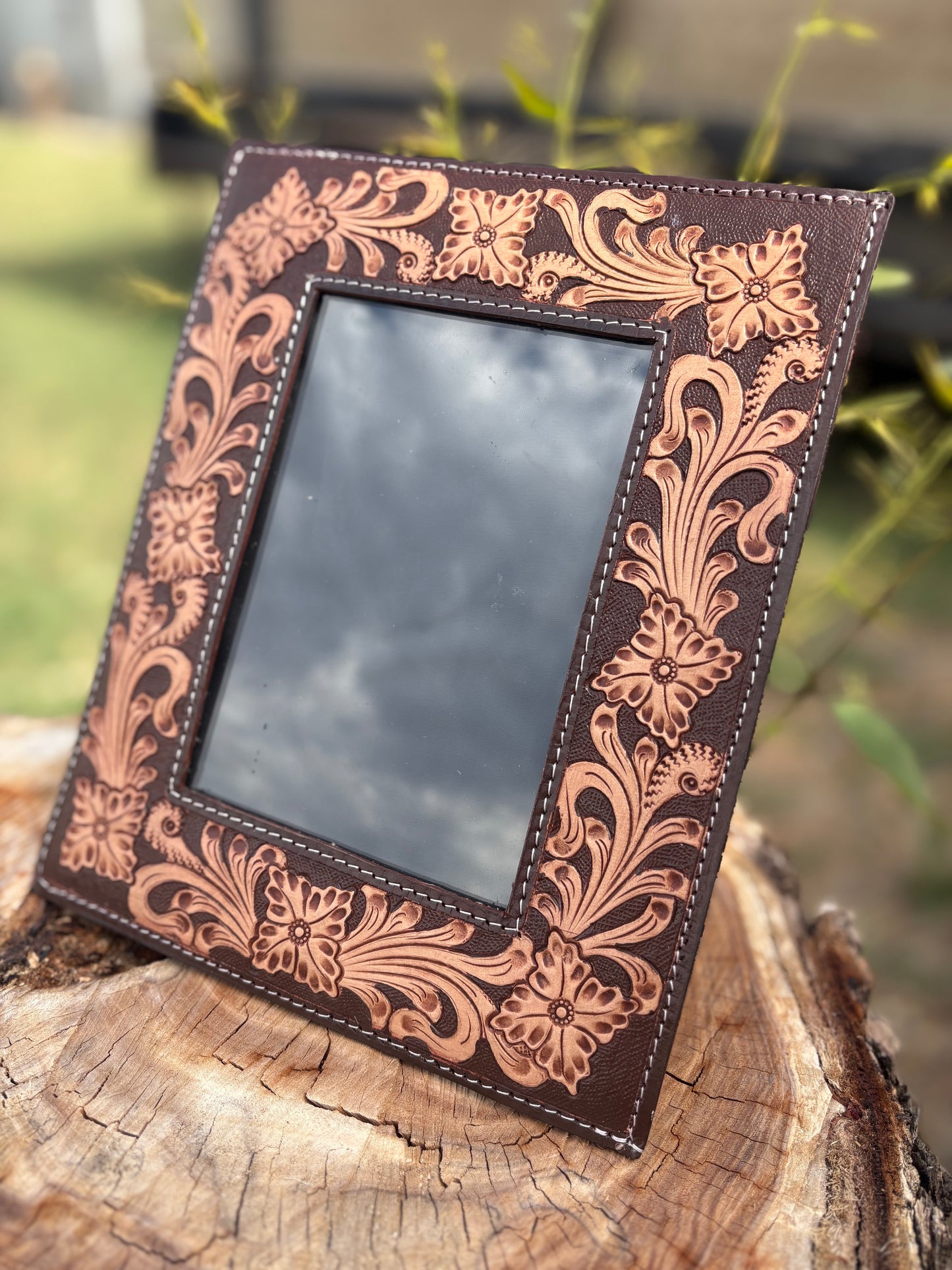 Tooled Leather Photo Frames – 4x6” Display