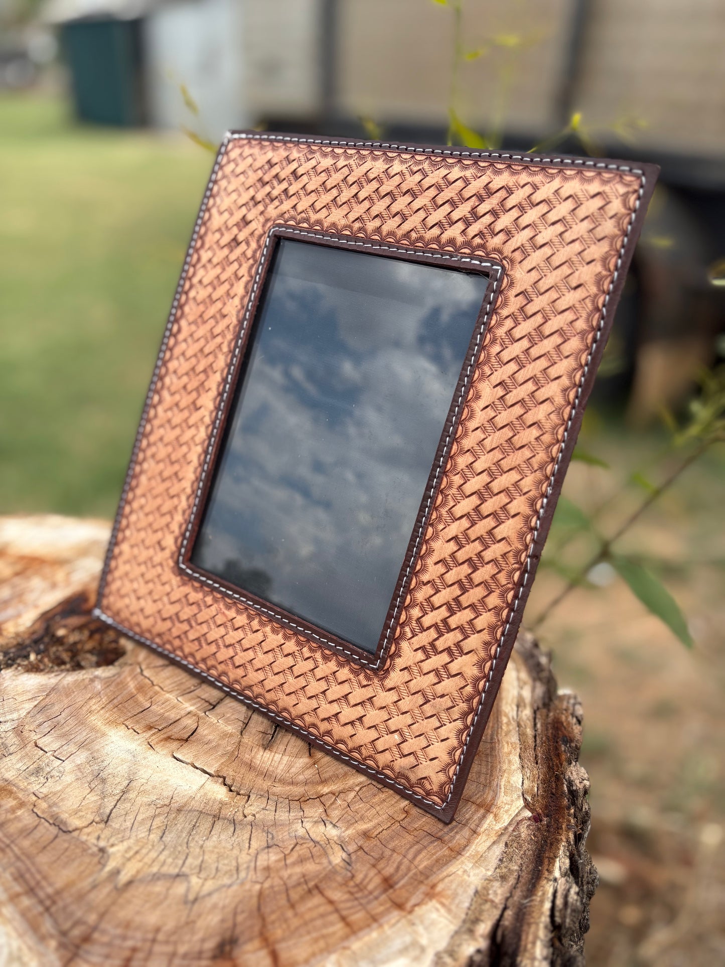 Tooled Leather Photo Frames – 4x6” Display