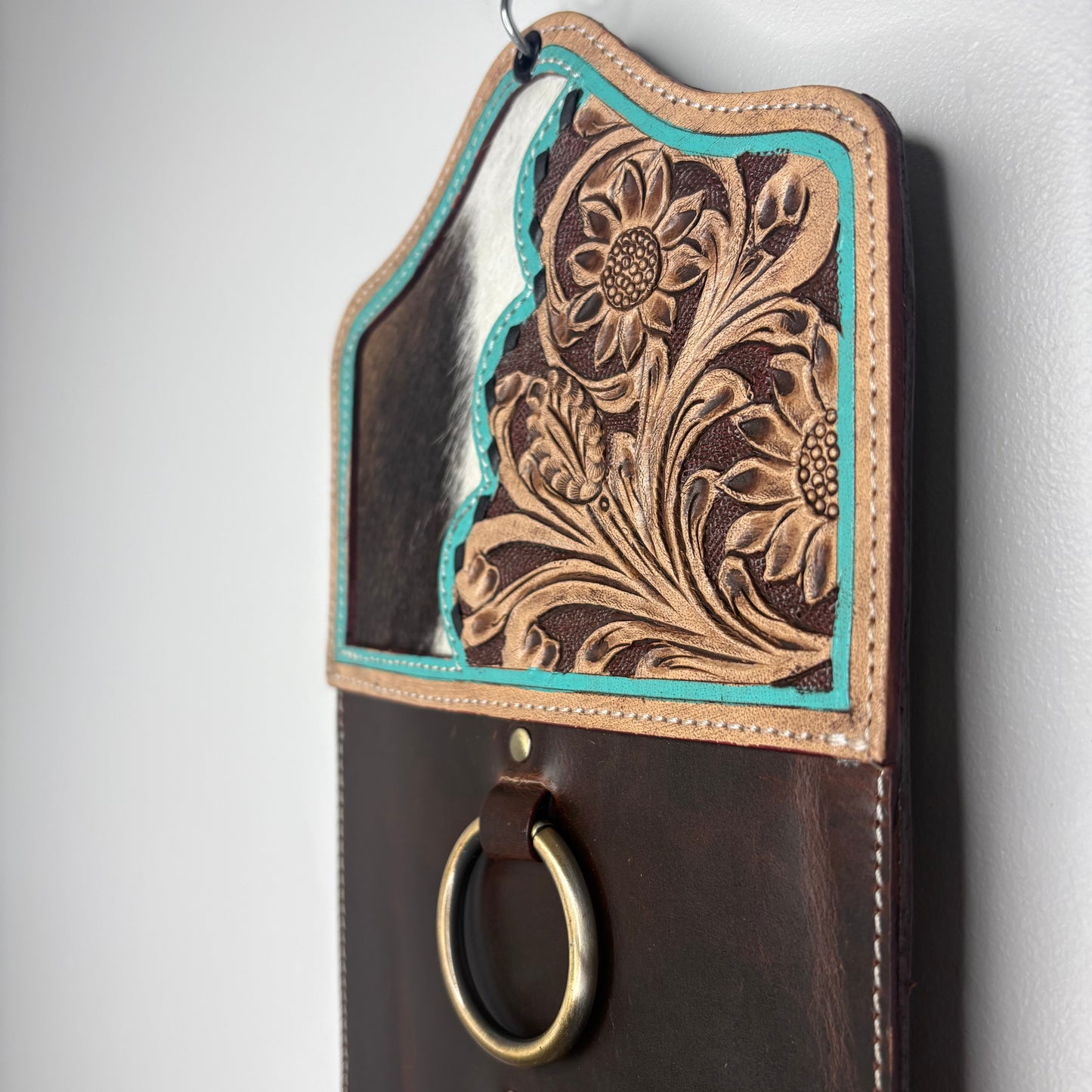 Prairie Cowhide 5-Ring Scarf Holder
