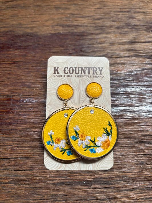Dust & Daisies Earrings