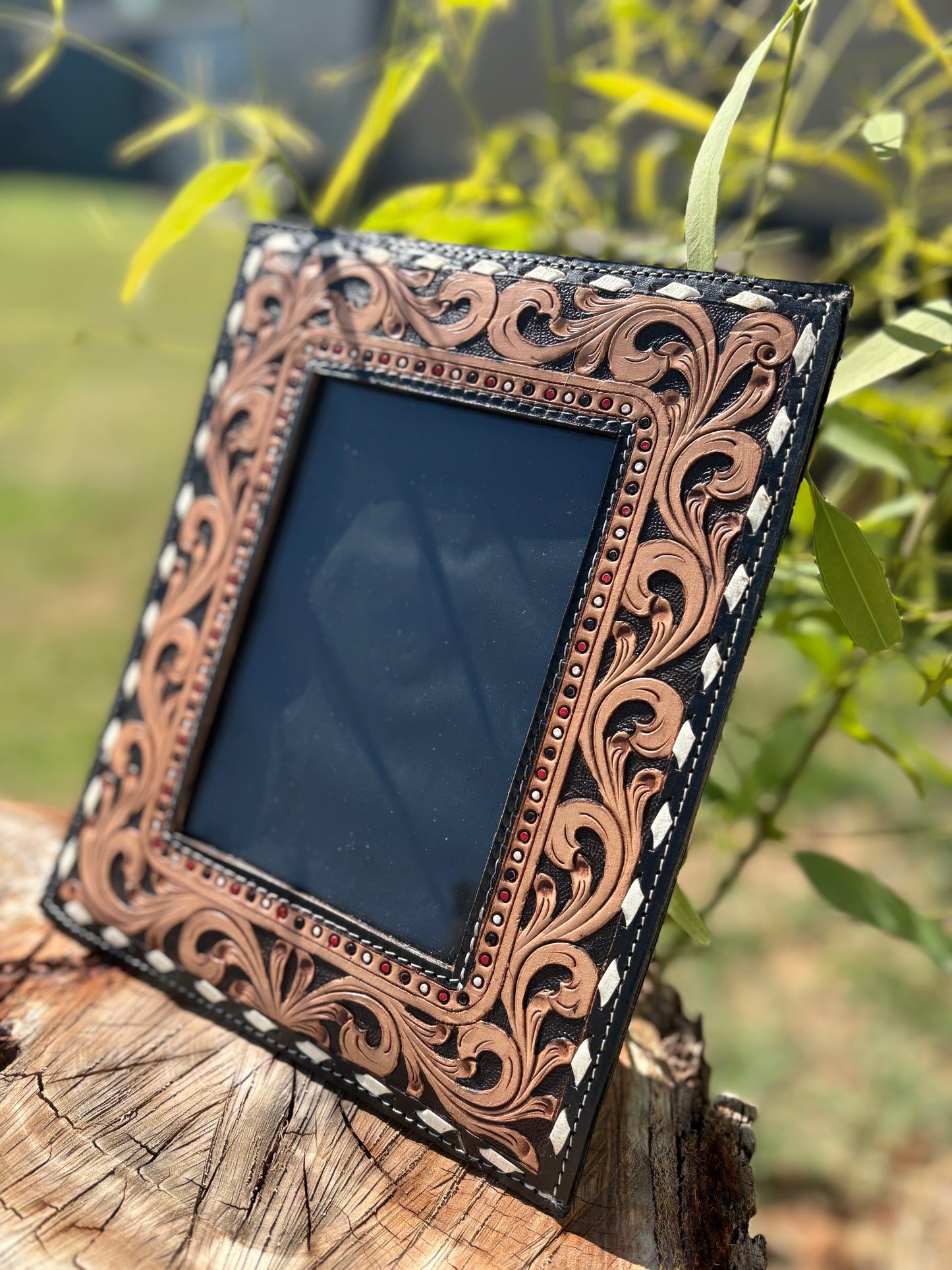 Tooled Leather Photo Frames – 4x6” Display