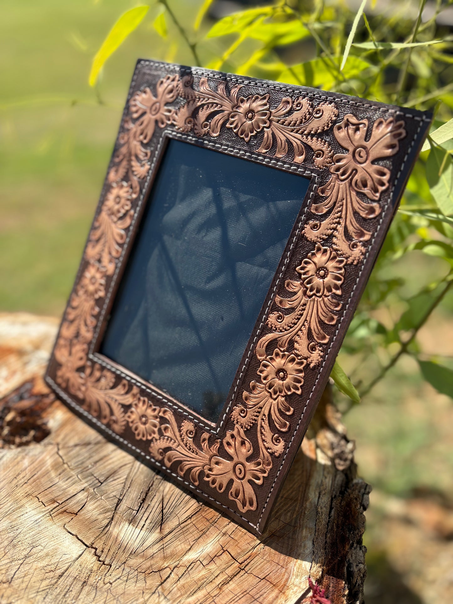 Tooled Leather Photo Frames – 4x6” Display