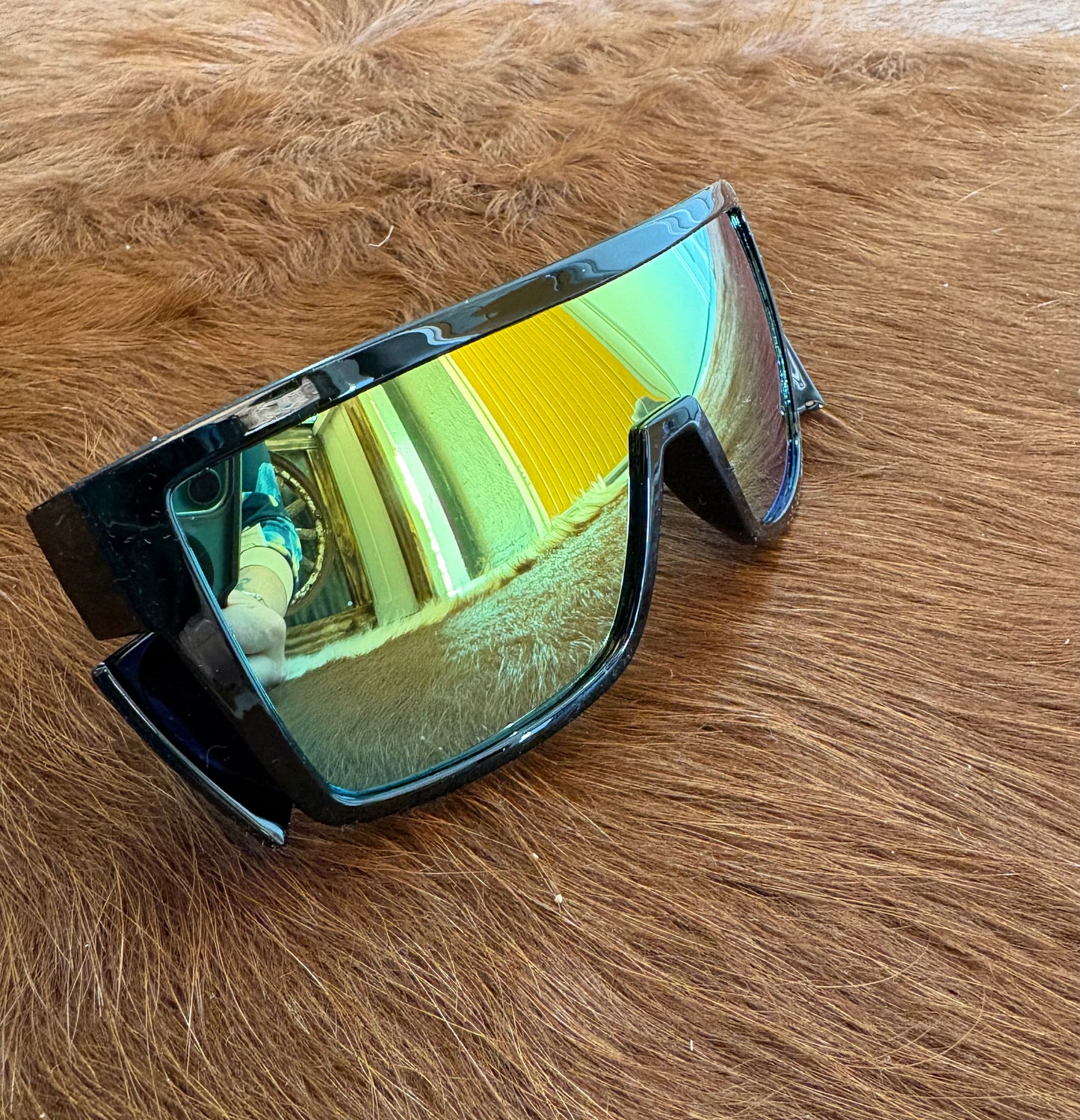 Dusty Ringer Outback Shield Sunglasses