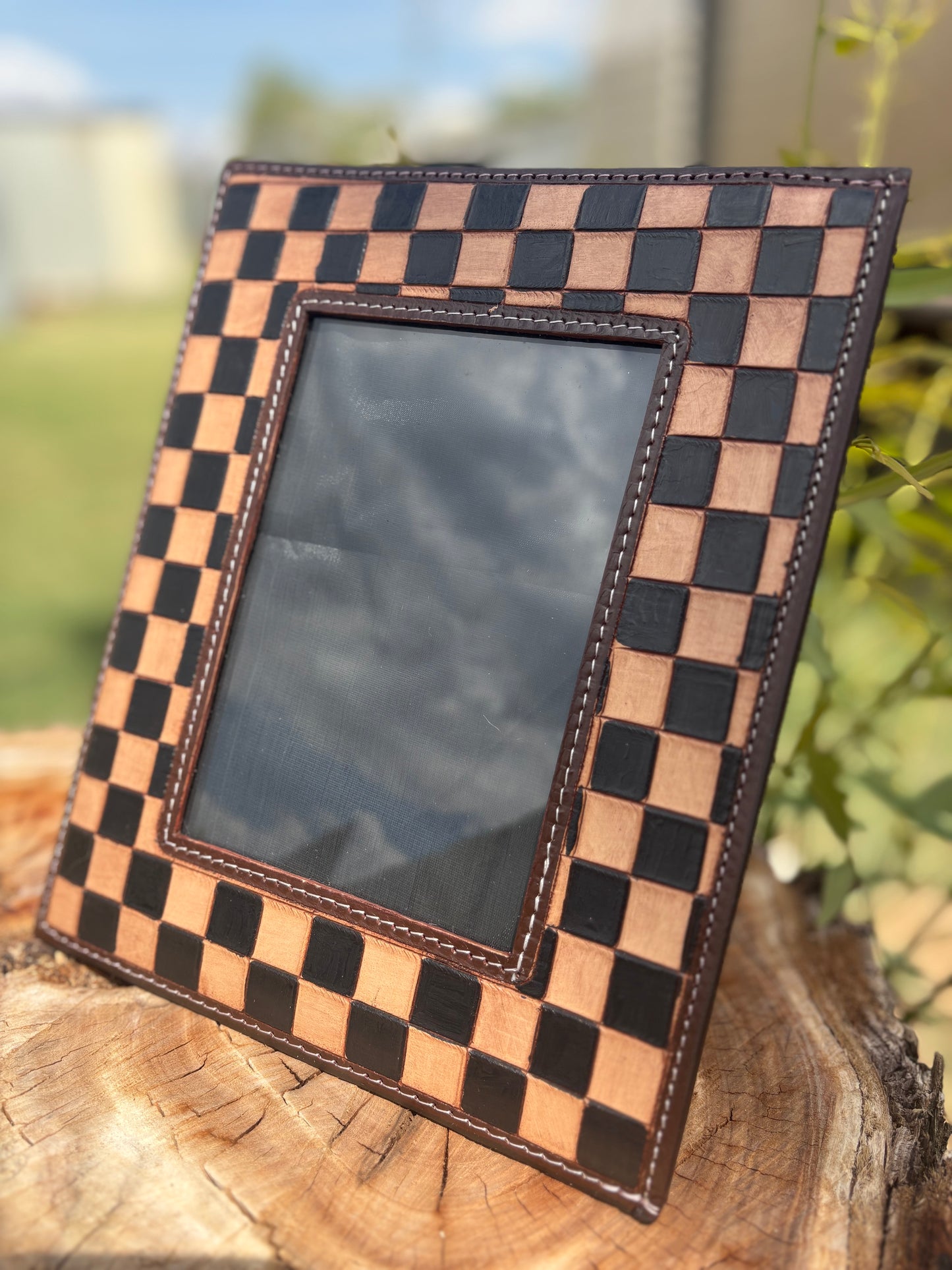 Tooled Leather Photo Frames – 4x6” Display