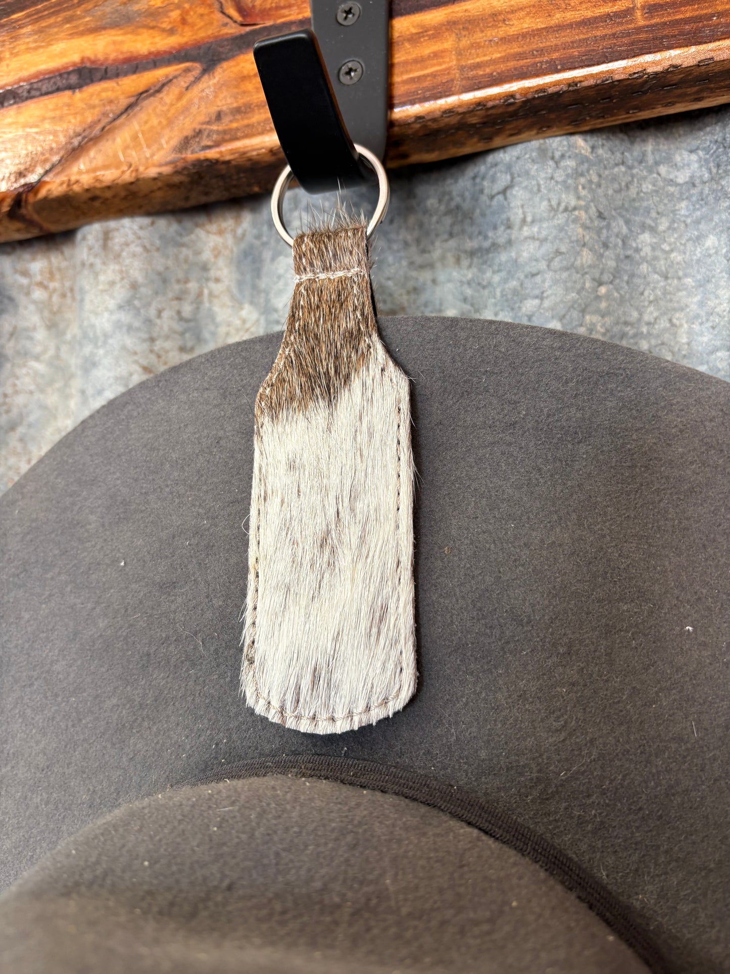 The Hat Wrangler - Magnetic Hat Clip